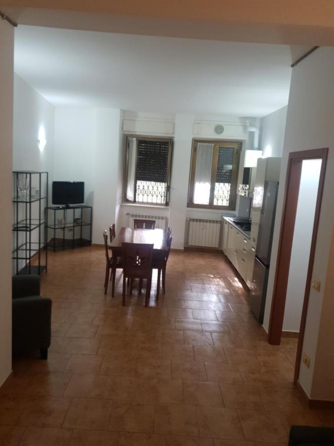 Maffucci 24 Bilocale Molto Spazioso E Moderno Милан Экстерьер фото